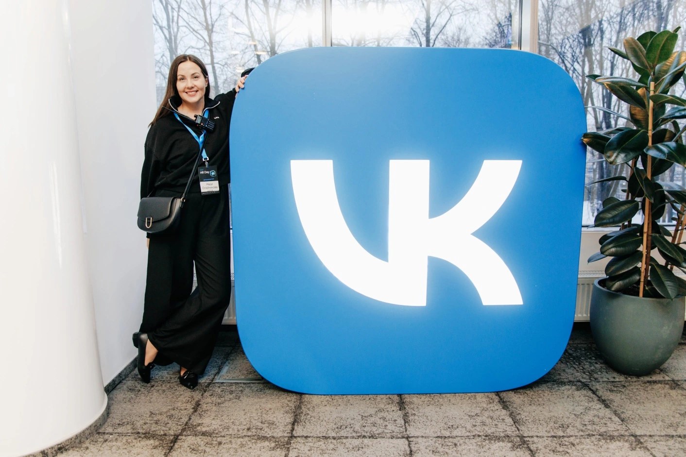 Фотозона в офисе VK